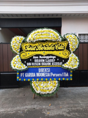 Papan Bunga Duka di Kampa
